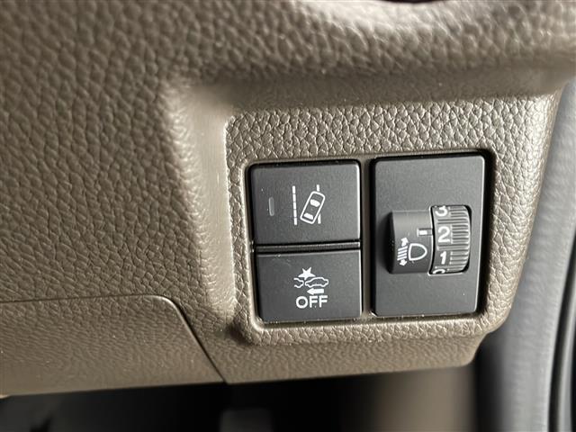 N-BOX L 禁煙車 ホンダセンシング 社外ナビTV バックカメラ 左側電動スライドドア アダプティブクルーズコントロール レーンディパーチャーアラート クリアランスソナー プッシュエンジンスタート スマートキー(7枚目)