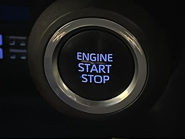 ハリアー Ｚ　レザーパッケージ　禁煙車　トヨタセーフティセンス　純正１２．３型ディスプレイオーディオナビＴＶ　純正ＪＢＬプレミアムサウンドシステム　黒本革シート　アダプティブクルーズコントロール　レーンディパーチャーアラート　ＥＴＣ（6枚目）