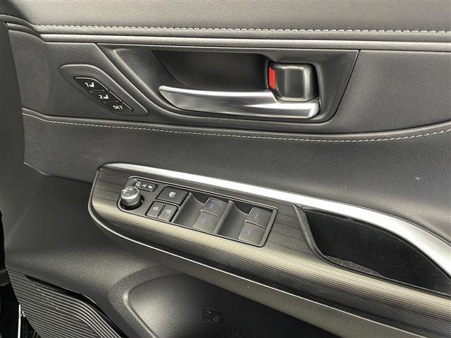 ハリアー Ｚ　レザーパッケージ　禁煙車　トヨタセーフティセンス　純正１２．３型ディスプレイオーディオナビＴＶ　純正ＪＢＬプレミアムサウンドシステム　黒本革シート　アダプティブクルーズコントロール　レーンディパーチャーアラート　ＥＴＣ（15枚目）
