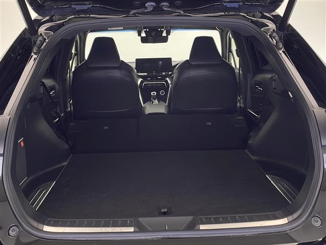 ハリアー Ｚ　レザーパッケージ　禁煙車　トヨタセーフティセンス　純正１２．３型ディスプレイオーディオナビＴＶ　純正ＪＢＬプレミアムサウンドシステム　黒本革シート　アダプティブクルーズコントロール　レーンディパーチャーアラート　ＥＴＣ（24枚目）