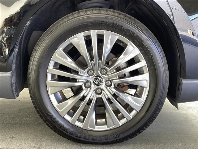 ハリアー Ｚ　レザーパッケージ　禁煙車　トヨタセーフティセンス　純正１２．３型ディスプレイオーディオナビＴＶ　純正ＪＢＬプレミアムサウンドシステム　黒本革シート　アダプティブクルーズコントロール　レーンディパーチャーアラート　ＥＴＣ（32枚目）