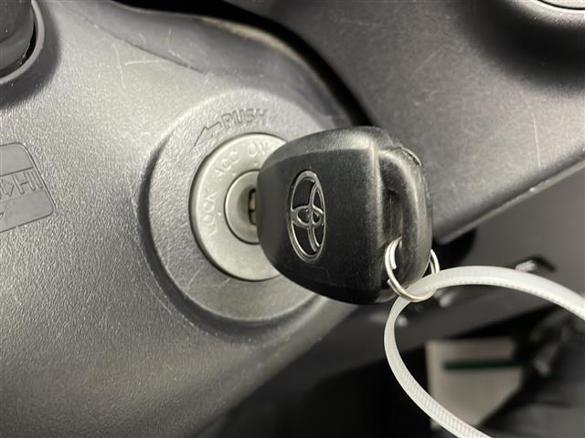 アクア S 禁煙車 純正ナビTV バックカメラ シートヒーター オートエアコン WSRSエアバック ABS リモコンキー ウインカードアミラー 電動格納ミラー ドアバイザー フロアマット ピアノブラックパネル(5枚目)