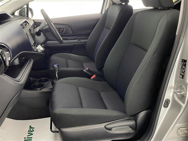 アクア S 禁煙車 純正ナビTV バックカメラ シートヒーター オートエアコン WSRSエアバック ABS リモコンキー ウインカードアミラー 電動格納ミラー ドアバイザー フロアマット ピアノブラックパネル(20枚目)