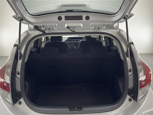 アクア S 禁煙車 純正ナビTV バックカメラ シートヒーター オートエアコン WSRSエアバック ABS リモコンキー ウインカードアミラー 電動格納ミラー ドアバイザー フロアマット ピアノブラックパネル(23枚目)