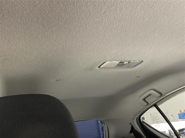 アクア S 禁煙車 純正ナビTV バックカメラ シートヒーター オートエアコン WSRSエアバック ABS リモコンキー ウインカードアミラー 電動格納ミラー ドアバイザー フロアマット ピアノブラックパネル(26枚目)