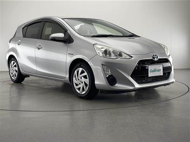 アクア S 禁煙車 純正ナビTV バックカメラ シートヒーター オートエアコン WSRSエアバック ABS リモコンキー ウインカードアミラー 電動格納ミラー ドアバイザー フロアマット ピアノブラックパネル(28枚目)