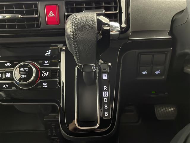 タント カスタムRS 禁煙車 衝突被害軽減ブレーキ 社外ナビTV バックカメラ 両側電動スライドドア クリアランスソナー オートエアコン 前席シートヒーター ハーフレザーシート ドライブレコーダー プッシュエンジンスタート(10枚目)