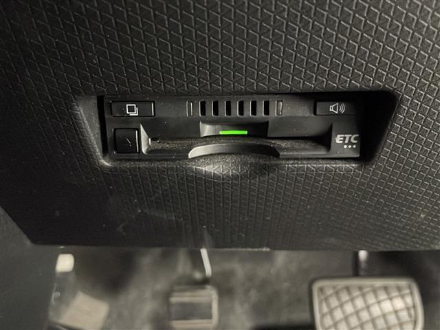 タント カスタムRS 禁煙車 衝突被害軽減ブレーキ 社外ナビTV バックカメラ 両側電動スライドドア クリアランスソナー オートエアコン 前席シートヒーター ハーフレザーシート ドライブレコーダー プッシュエンジンスタート(13枚目)