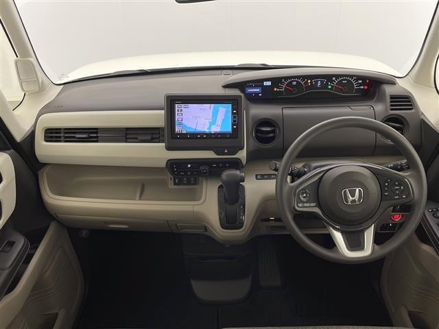 N-BOX G・Lホンダセンシング 禁煙車 純正ナビ 衝突軽減ブレーキ モデューロアルミホイール コーナーセンサー クルーズコントロール アイドリングストップ 片側パワースライドドア 横滑り防止装置 車線逸脱警報 ステアリングスイ(2枚目)