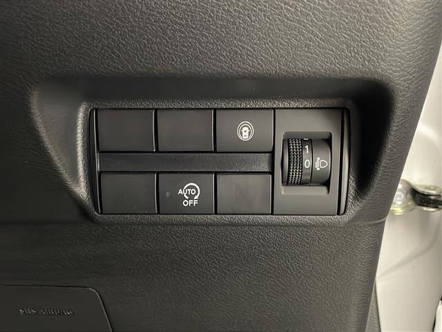 安心の全車保証付き！（※部分保証、国産車は納車後３ヶ月、輸入車は納車後１ヶ月の保証期間となります）。その他長期保証（有償）もご用意しております！※長期保証を付帯できる車両には条件がございます。