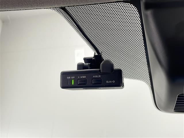 ガラスコーティング、ナビゲーション、ＥＴＣなど、その他のパーツの取り付けお見積もりのご相談も承っております！！クルマのこと何でもお任せください！