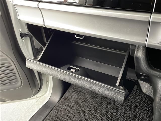 スペーシアカスタム ハイブリッドXSターボ 禁煙 スズキセーフティサポート レーダークルーズコントロール コーナーセンサー 両側パワースライドドア 合皮シート シートヒーター パドルシフト LEDヘッドライト アイドリングストップ スマートキー(17枚目)