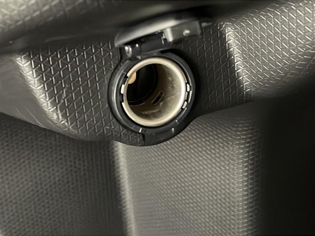 タント カスタムＲＳスタイルセレクション　禁煙　スマートアシスト３　コーナーセンサー　純正９インチナビ　フルセグＴＶ　パノラマモニター　両側パワースライドドア　合皮シート　シートヒーター　ＬＥＤヘッドライト　純正ナビ一体型ドライブレコーダー（9枚目）