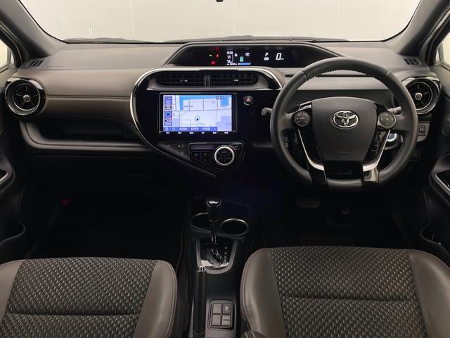 アクア クロスオーバー　グラム　禁煙　トヨタセーフティーセンス　パーキングサポートブレーキ　クリアランスソナー　純正９インチＳＤナビ　フルセグＴＶ　バックカメラ　ハーフレザーシート　前後ドライブレコーダー　ビルトインＥＴＣ　ナビ取説（2枚目）