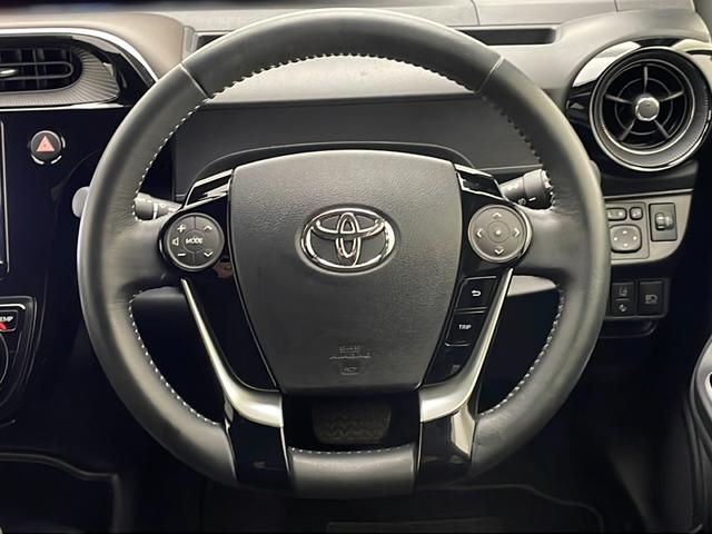 アクア クロスオーバー　グラム　禁煙　トヨタセーフティーセンス　パーキングサポートブレーキ　クリアランスソナー　純正９インチＳＤナビ　フルセグＴＶ　バックカメラ　ハーフレザーシート　前後ドライブレコーダー　ビルトインＥＴＣ　ナビ取説（15枚目）