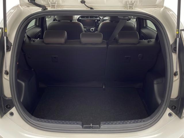 アクア クロスオーバー　グラム　禁煙　トヨタセーフティーセンス　パーキングサポートブレーキ　クリアランスソナー　純正９インチＳＤナビ　フルセグＴＶ　バックカメラ　ハーフレザーシート　前後ドライブレコーダー　ビルトインＥＴＣ　ナビ取説（24枚目）