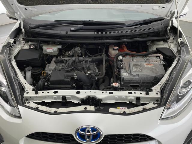 アクア クロスオーバー　グラム　禁煙　トヨタセーフティーセンス　パーキングサポートブレーキ　クリアランスソナー　純正９インチＳＤナビ　フルセグＴＶ　バックカメラ　ハーフレザーシート　前後ドライブレコーダー　ビルトインＥＴＣ　ナビ取説（29枚目）