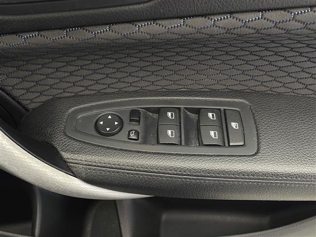 1シリーズ 118i Mスポーツ 禁煙車 純正ナビ バックカメラ ステアリングスイッチ スマートキー スペア1本 電動格納ミラー アイドリングストップ フロアマット アルミホール コーナーセンサー(17枚目)