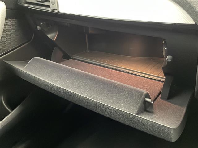 1シリーズ 118i Mスポーツ 禁煙車 純正ナビ バックカメラ ステアリングスイッチ スマートキー スペア1本 電動格納ミラー アイドリングストップ フロアマット アルミホール コーナーセンサー(18枚目)