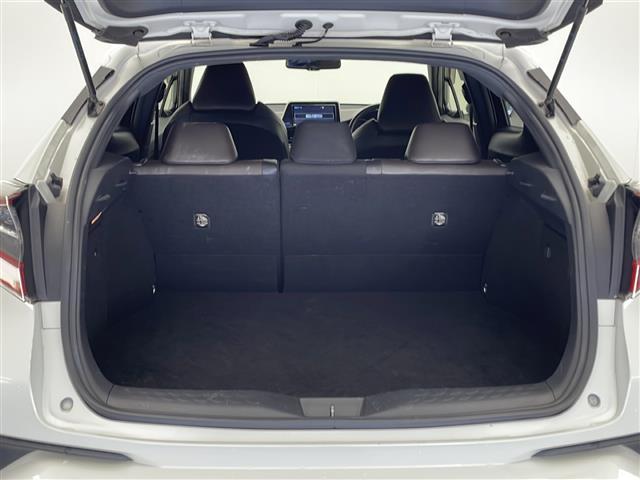 Ｃ－ＨＲ Ｇ　禁煙車　純正９型ナビ　ＣＤ　ＤＶＤ　ＢＴオーディオ　フルセグＴＶ　ＨＤＭＩ　バックカメラ　レーダークルーズコントロール　電子オートパーキング　ブラインドスポットモニター　クリアランスソナー　ＥＴＣ（22枚目）