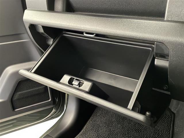 ジムニー XC 禁煙 スズキセーフティサポート 純正7インチディスプレイオーディオ クルーズコントロール シートヒーター LEDヘッドライト ビルトインETC 純正16インチAW 純正フロアマット 保証書 取扱説明書(17枚目)