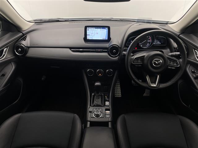 ＣＸ－３ ２０Ｓ　プロアクティブ　Ｓパッケージ　禁煙　スマートブレーキサポート　ブラインドスポットモニター　コーナーセンサー　純正７インチナビ　フルセグＴＶ　全方位カメラ　ハーフレザーシート　シートヒーター　ハンドルヒーター　パドルシフト　ＥＴＣ（2枚目）