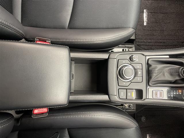 ＣＸ－３ ２０Ｓ　プロアクティブ　Ｓパッケージ　禁煙　スマートブレーキサポート　ブラインドスポットモニター　コーナーセンサー　純正７インチナビ　フルセグＴＶ　全方位カメラ　ハーフレザーシート　シートヒーター　ハンドルヒーター　パドルシフト　ＥＴＣ（9枚目）