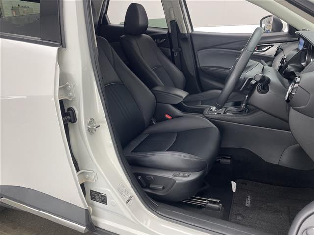ＣＸ－３ ２０Ｓ　プロアクティブ　Ｓパッケージ　禁煙　スマートブレーキサポート　ブラインドスポットモニター　コーナーセンサー　純正７インチナビ　フルセグＴＶ　全方位カメラ　ハーフレザーシート　シートヒーター　ハンドルヒーター　パドルシフト　ＥＴＣ（20枚目）