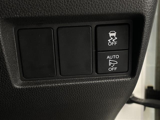 Ｎ－ＷＧＮカスタム Ｇ・ターボパッケージ　禁煙車　純正ナビＴＶ　バックカメラ　クルーズコントロール　ウインカードアミラー　ハーフレザーシート　純正エアロ　純正キセノンオートライト　純正フォグ　純正１４インチアルミ　プッシュエンジンスタート（9枚目）