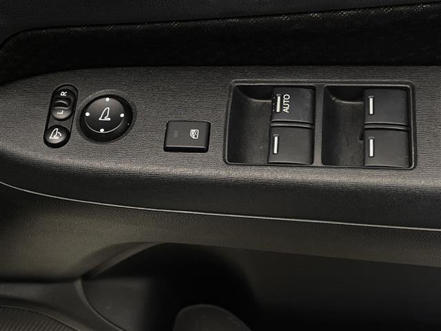 Ｎ－ＷＧＮカスタム Ｇ・ターボパッケージ　禁煙車　純正ナビＴＶ　バックカメラ　クルーズコントロール　ウインカードアミラー　ハーフレザーシート　純正エアロ　純正キセノンオートライト　純正フォグ　純正１４インチアルミ　プッシュエンジンスタート（17枚目）