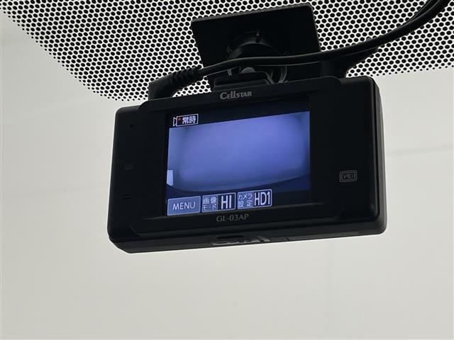 カローラツーリング ハイブリッド ダブルバイビー 禁煙 モデリスタフルエアロ トヨタセーフティーセンス ブラインドスポットモニター 純正9インチナビ フルセグTV バックカメラ ハーフレザーシート シートヒーター ハンドルヒーター ビルトインETC(9枚目)