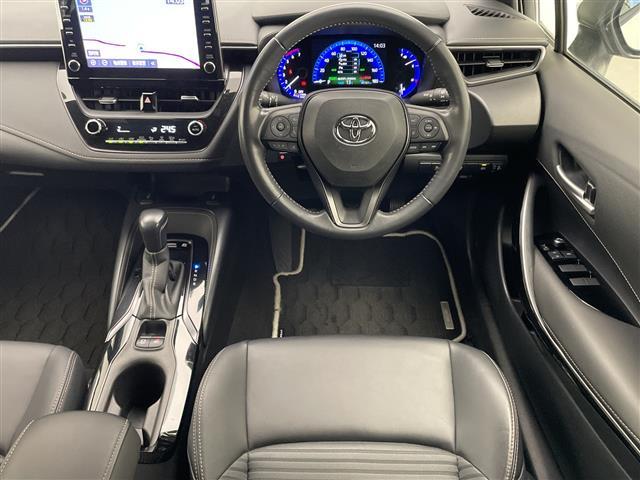 カローラツーリング ハイブリッド ダブルバイビー 禁煙 モデリスタフルエアロ トヨタセーフティーセンス ブラインドスポットモニター 純正9インチナビ フルセグTV バックカメラ ハーフレザーシート シートヒーター ハンドルヒーター ビルトインETC(12枚目)