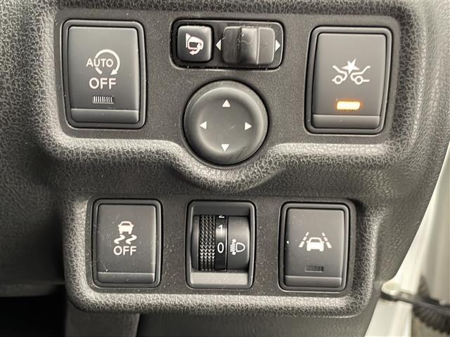 ノート Ｘ　エアコン　Ｂｌｕｅｔｏｏｔｈ　ＥＴＣ　純正ナビ　パワーウィンドウ　スマートキー（6枚目）
