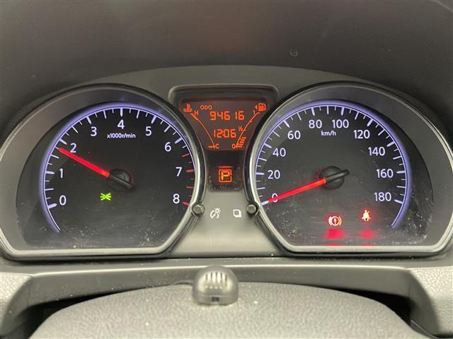 ノート Ｘ　エアコン　Ｂｌｕｅｔｏｏｔｈ　ＥＴＣ　純正ナビ　パワーウィンドウ　スマートキー（9枚目）