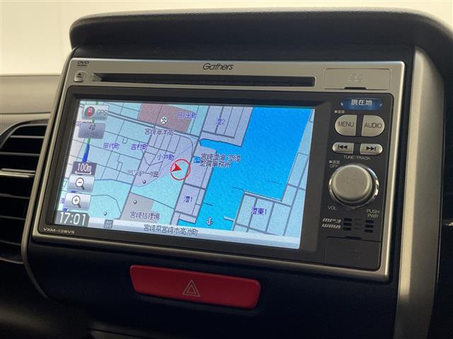 Ｎ－ＢＯＸカスタム Ｇ・Ｌパッケージ　禁煙車　純正メモリナビ　ＣＤ／ＵＳＢ／ＳＤ　バックカメラ　片側パワースライドドア　ＥＴＣ　ＨＩＤヘッドライト　オートライト　フォグランプ　純正１４インチアルミ　スマートキー☆プ（3枚目）