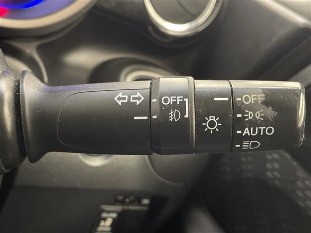 Ｎ－ＢＯＸカスタム Ｇ・Ｌパッケージ　禁煙車　純正メモリナビ　ＣＤ／ＵＳＢ／ＳＤ　バックカメラ　片側パワースライドドア　ＥＴＣ　ＨＩＤヘッドライト　オートライト　フォグランプ　純正１４インチアルミ　スマートキー☆プ（15枚目）