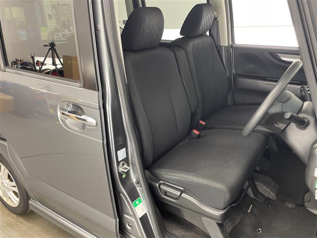 Ｎ－ＢＯＸカスタム Ｇ・Ｌパッケージ　禁煙車　純正メモリナビ　ＣＤ／ＵＳＢ／ＳＤ　バックカメラ　片側パワースライドドア　ＥＴＣ　ＨＩＤヘッドライト　オートライト　フォグランプ　純正１４インチアルミ　スマートキー☆プ（19枚目）