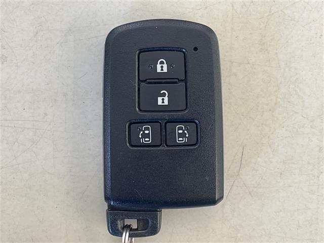 シエンタ Ｇ　クエロ　禁煙車　社外８型ＳＤナビゲーション　フルセグ　Ｂｌｕｅｔｏｏｔｈ　ＣＤ　ＤＶＤ　両側電動スライドドア　ＥＴＣ　ドライブレコーダー　セーフティセンス　プリクラッシュセーフティシステム　オートハイビーム（40枚目）