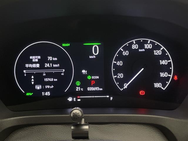 ヴェゼル ｅ：ＨＥＶ　Ｘ　バックカメラ　ＥＴＣ　純正１６インチアルミ　純正ＬＥＤオートライト　フロアマット　アダプティブクルーズコントロール　レーンディパーチャーアラート　オートマチックハイビーム　ダウンヒル（8枚目）