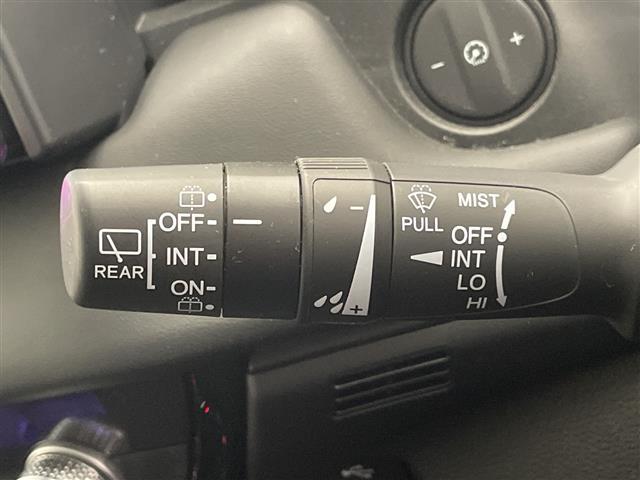 ヴェゼル ｅ：ＨＥＶ　Ｘ　バックカメラ　ＥＴＣ　純正１６インチアルミ　純正ＬＥＤオートライト　フロアマット　アダプティブクルーズコントロール　レーンディパーチャーアラート　オートマチックハイビーム　ダウンヒル（14枚目）