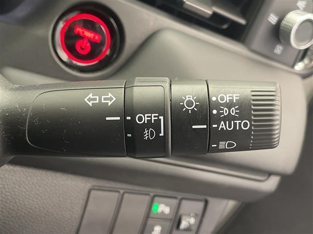 ヴェゼル ｅ：ＨＥＶ　Ｘ　バックカメラ　ＥＴＣ　純正１６インチアルミ　純正ＬＥＤオートライト　フロアマット　アダプティブクルーズコントロール　レーンディパーチャーアラート　オートマチックハイビーム　ダウンヒル（15枚目）