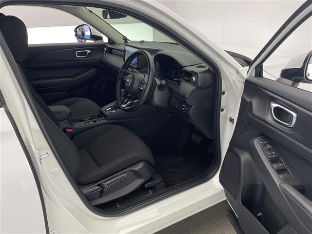 ヴェゼル ｅ：ＨＥＶ　Ｘ　バックカメラ　ＥＴＣ　純正１６インチアルミ　純正ＬＥＤオートライト　フロアマット　アダプティブクルーズコントロール　レーンディパーチャーアラート　オートマチックハイビーム　ダウンヒル（18枚目）