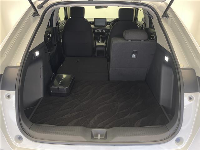 ヴェゼル ｅ：ＨＥＶ　Ｘ　バックカメラ　ＥＴＣ　純正１６インチアルミ　純正ＬＥＤオートライト　フロアマット　アダプティブクルーズコントロール　レーンディパーチャーアラート　オートマチックハイビーム　ダウンヒル（24枚目）