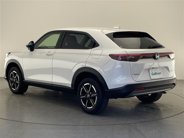 ヴェゼル ｅ：ＨＥＶ　Ｘ　バックカメラ　ＥＴＣ　純正１６インチアルミ　純正ＬＥＤオートライト　フロアマット　アダプティブクルーズコントロール　レーンディパーチャーアラート　オートマチックハイビーム　ダウンヒル（30枚目）