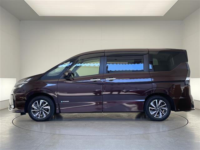セレナ ｅ－パワー　ハイウェイスターＶ　禁煙車　純正９型ＳＤナビ　アラウンドビューモニター　スマートキースペア１本　プロパイロット　エマージェンシーブレーキ　コーナーセンサー　ブラインドスポット　両側パワスラ　デジタルインナーミラー　ＥＴＣ（33枚目）