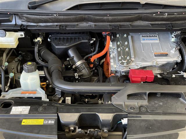 セレナ ｅ－パワー　ハイウェイスターＶ　禁煙車　純正９型ＳＤナビ　アラウンドビューモニター　スマートキースペア１本　プロパイロット　エマージェンシーブレーキ　コーナーセンサー　ブラインドスポット　両側パワスラ　デジタルインナーミラー　ＥＴＣ（35枚目）