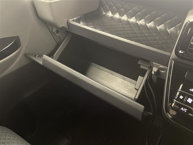 タント カスタムRS 禁煙車 衝突被害軽減ブレーキ 社外ナビTV バックカメラ アダプティブクルーズコントロール レーンディパーチャーアラート クリアランスソナー オートエアコン スマートキー プッシュエンジンスタート(16枚目)