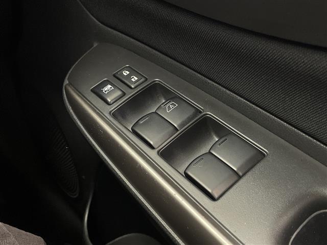 ノート ｅ－パワーオーテック　禁煙車　エマージェンシーブレーキ　純正ナビＴＶ　アラウンドビューモニター　デジタルインナーミラー　レーンディパーチャーアラート　クリアランスソナー　スマートキー　プッシュエンジンスタート　ＥＴＣ（17枚目）