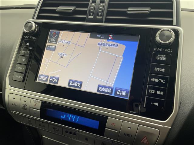 ランドクルーザープラド TX Lパッケージ 禁煙車 トヨタセーフティセンス 純正8型ナビTV バックカメラ サンルーフ 黒本革シート 3列シート7人乗り アダプティブクルーズコントロール パワーシート エアシート プッシュエンジンスタート(3枚目)