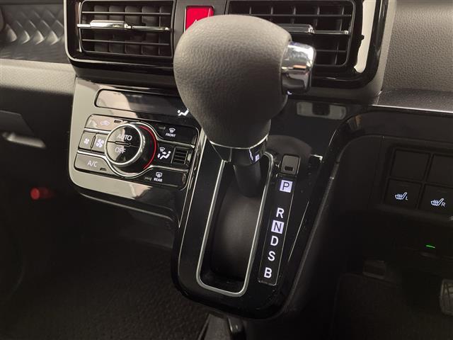 タント カスタムXセレクション 純正ナビ フルセグTV CD/DVD FM/AM バックカメラ コーナセンサー 両側パワースライドドア LEDヘッドライト フォグライト ハーフレザーシート D/N席シートヒーター ETC スペアキー(7枚目)